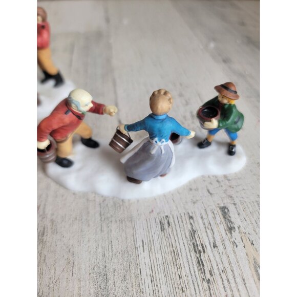 Dept 56 56335 Volunteer firefighters village accessory xmas - Picture 6 of 11